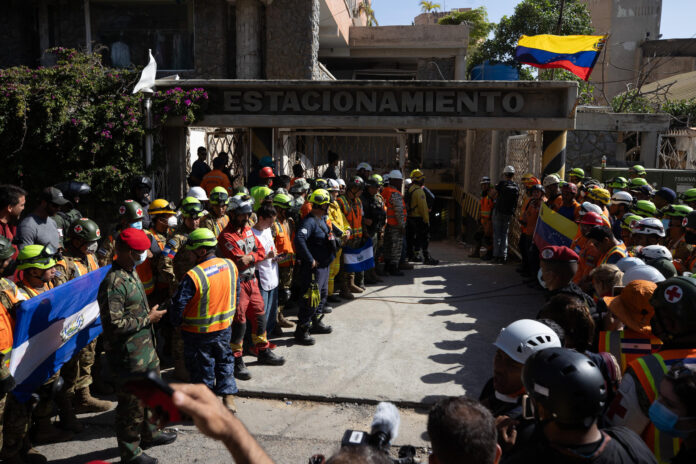 los-videos-del-milagroso-rescate-de-hernan-gil-tras-una-operacion-de-casi-72-horas