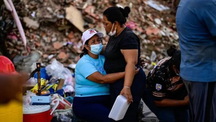 “estoy-vivo,-veo-el-cielo.-llamen-a-mi-familia”:-las-impactantes-historias-de-como-sobrevivieron-algunos-venezolanos-la-primera-semana-despues-del-doble-terremoto