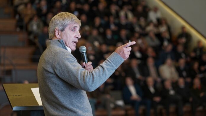 el-futuro-del-plan-economico:-tras-un-primer-semestre-con-mejoras-en-el-frente-externo,-la-city-advierte-nuevos-riesgos