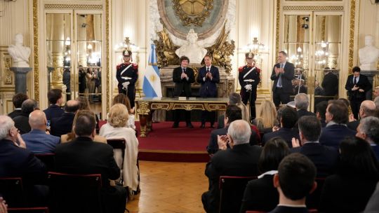 santilli-juramentara-como-jefe-de-gabinete-mientras-milei-reorganiza-su-manada