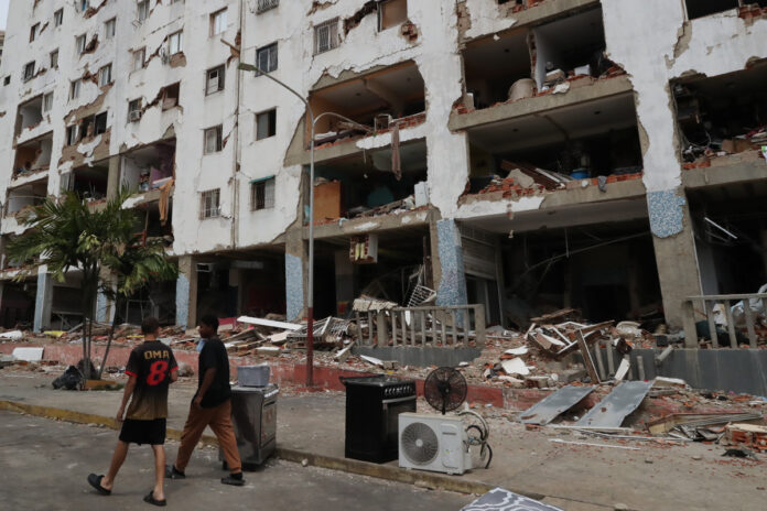 autoridades-evaluan-impacto-en-infraestructuras-y-aceleran-trabajos-de-recuperacion-en-la-guaira-tras-los-terremotos