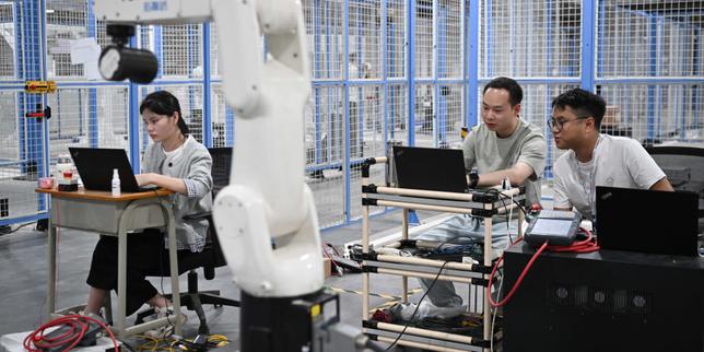 dans-le-sud-de-la-china,-l’ia-donne-un-coup-de-fouet-aux-usines