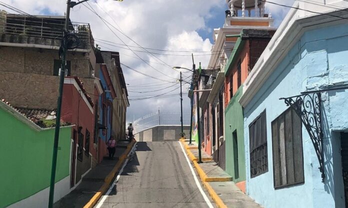 vecinos-de-la-pastora-demandaron-inspeccion-ante-riesgo-de-colapso-de-viviendas-afectadas-por-doblete-sismico