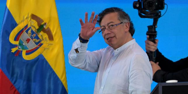 en-colombia,-el-presidente-gustavo-petro-anuncia-que-il-fera-son-discours-d’adieu-el-20-de-julio,-dia-de-la-fiesta-nacional-y-llamada-a-las-manifestaciones.