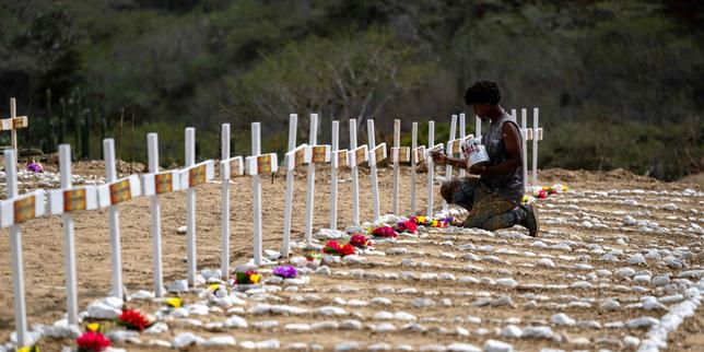 si,-en-venezuela:-le-bilan-s’eleve-desormais-a-plus-de-3.300-morts,-des-dizaines-de-corps-enterres-sans-avoir-pu-etre-identifies