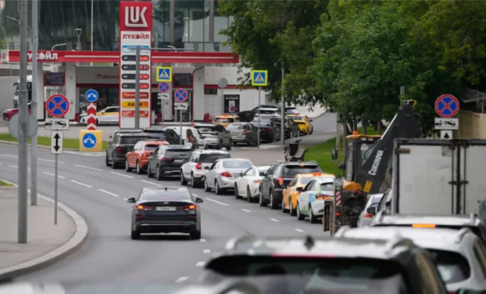rusia-logra-importar-gasolina-de-bielorrusia-ante-la-escasez