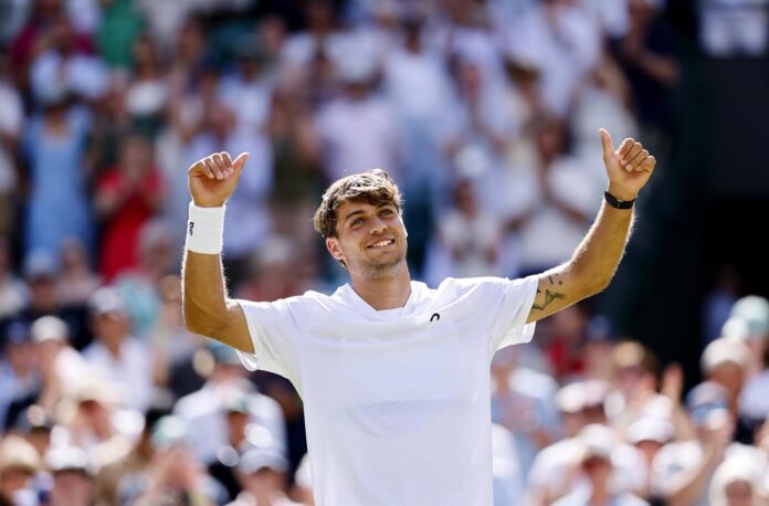 cobolli-mantiene-intacto-el-sueno-en-wimbledon-tras-ser-finalista-en-roland-garros