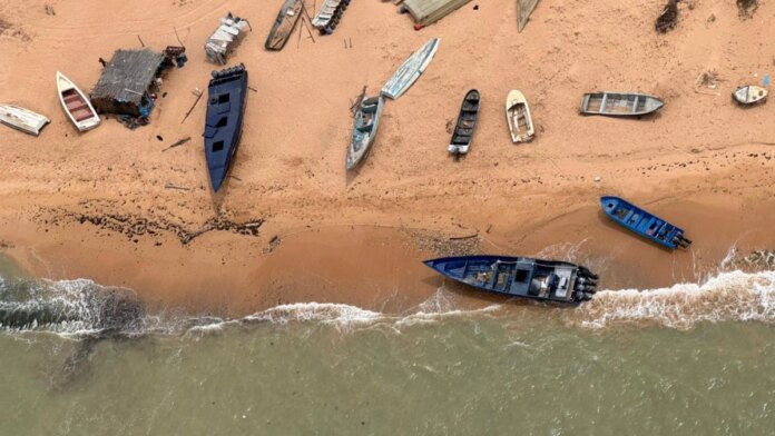 armada-nacional-da-duro-golpea-la-red-del-narcotrafico-en-la-guajira:-incauta-lanchas-de-alto-poder,-equipos-satelitales-y-municion-en-uribia
