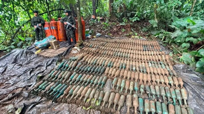detectan-710-artefactos-explosivos-en-una-zona-rural-de-narino:-es-uno-de-los-mas-grandes-depositos-de-armamento-de-los-disidentes-de-las-farc