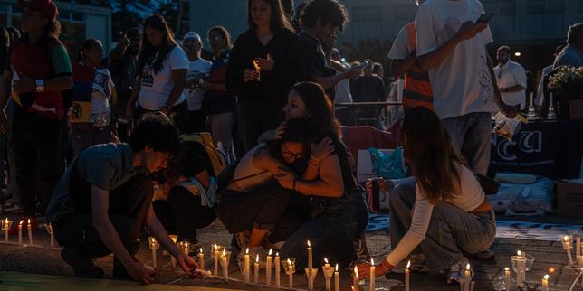 en-imagenes-:-au-venezuela,-l’espoir-de-retrouver-des-survivants-du-double-seeisme-fait-place-au-deuil