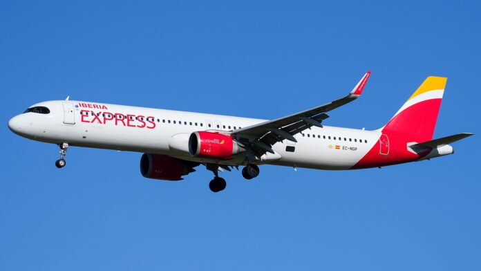 volando-de-nuevo-a-venezuela:-iberia-regresa-mientras-el-aeropuerto-de-caracas-sigue-paralizado