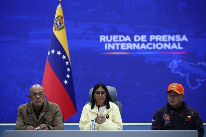 la-tradicion-chavista-de-culpar-a-“laboratorios”-y-no-asumir-responsabilidades
