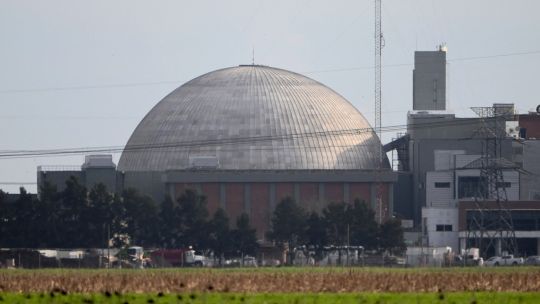 argentina-presenta-plan-de-reactor-nuclear-de-1.200-millones-de-dolares-en-medio-de-disputa-por-despidos-de-la-cnea