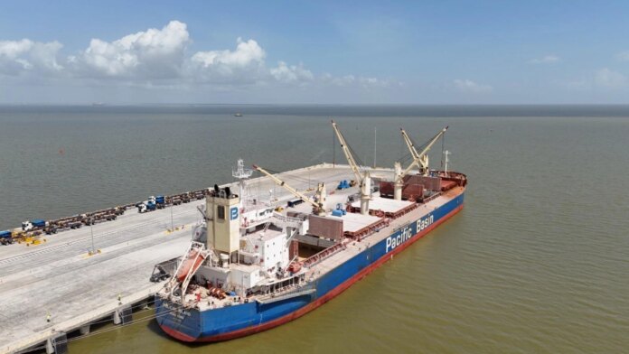 puerto-antioquia-alcanzo-un-nuevo-hito:-100-portacontenedores-han-sido-atendidos-desde-el-inicio-de-las-operaciones-comerciales