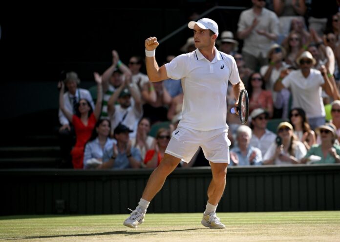 arthur-fery-sorprendio-a-flavio-cobolli-y-paso-a-la-semifinal-de-wimbledon