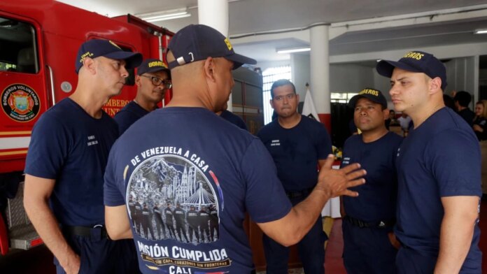 regresan-a-cali-los-bomberos-que-en-venezuela-rescataron-a-sobrevivientes-de-los-terremotos:-‘vivimos-milagros-entre-la-tragedia’