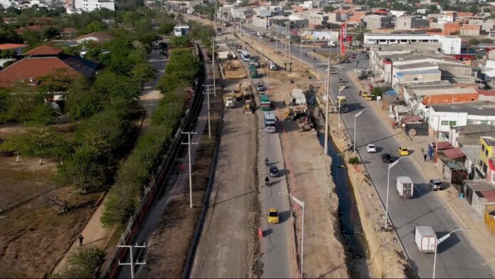 la-circunvalar-en-soledad-supera-el-50-%-de-avance:-nueva-calzada-aliviara-el-trafico-en-uno-de-los-corredores-mas-transitados-del-area-metropolitana