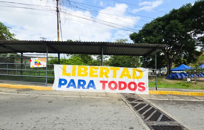 familiares-de-presos-politicos-alertan-sobre-riesgo-estructural-en-el-rodeo-i-tras-los-terremotos