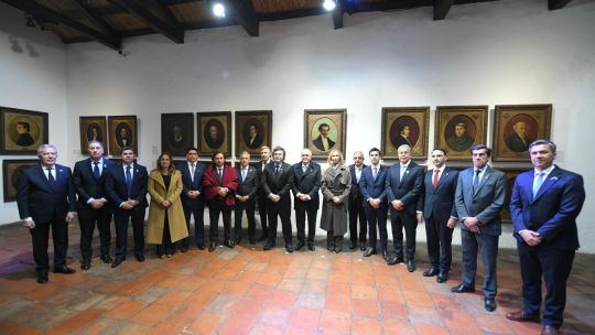 milei-insta-a-gobernadores-a-renovar-compromiso-con-el-‘pacto-de-mayo’-en-discurso