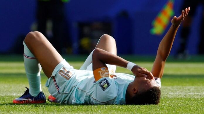 preocupacion-en-francia:-mbappe-pidio-el-cambio-en-el-partido-ante-marruecos
