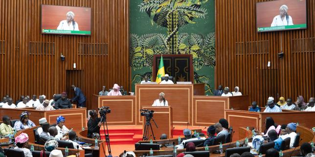 en-senegal,-el-consejo-constitucional-invalida-la-reforma-revisada-del-equilibrio-de-los-poderes-entre-el-presidente-y-la-asamblea-nacional.