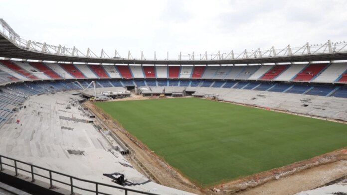 barranquilla-|-asi-se-va-viendo-el-remodelado-estadio-metropolitano:-arranco-la-instalacion-de-las-nuevas-sillas-y-las-graderias-ya-estan-al-98%
