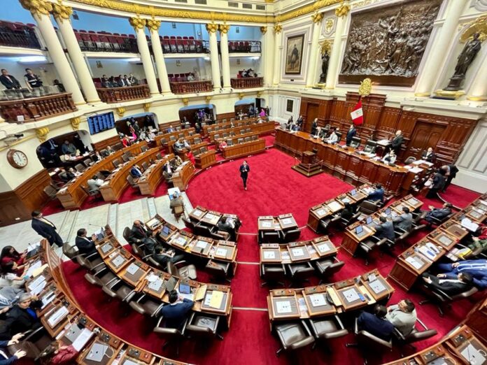 congreso-de-peru-aprueba-una-polemica-ley-sobre-delitos-de-lesa-humanidad-en-el-territorio-andino