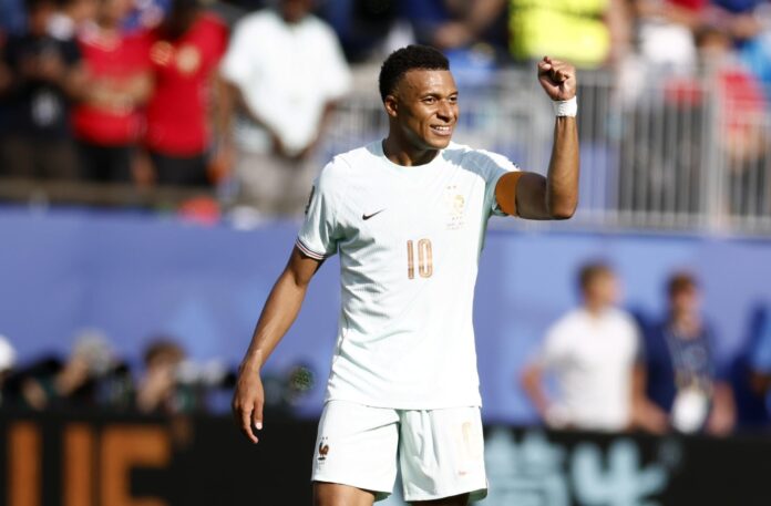 mbappe-sigue-haciendo-historia:-desde-1970-un-jugador-no-participaba-en-once-goles