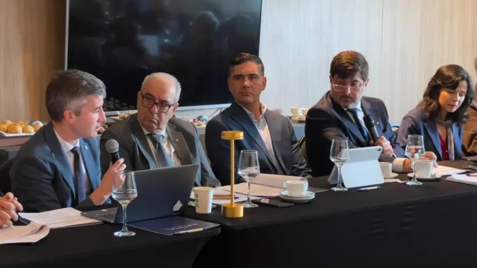 consejo-agropecuario-del-sur-trabaja-en-la-integracion-economica