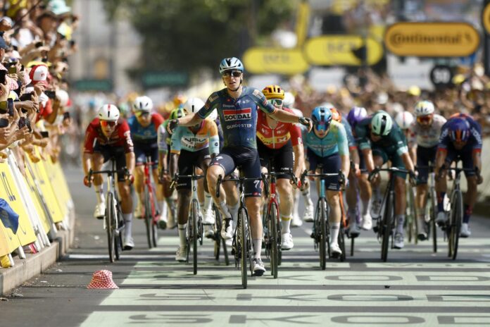 tim-merlier-se-luce-al-sprint-y-gana-la-septima-etapa-del-tour-de-francia