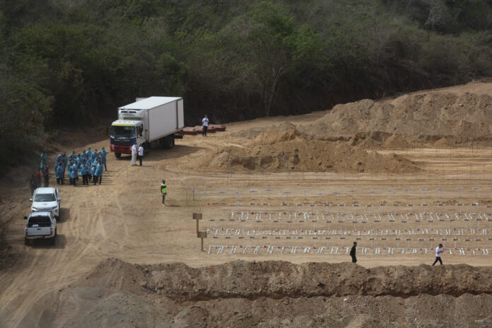 el-cementerio-de-la-esperanza,-los-crematorios-de-caracas-y-la-morgue-de-la-guaira-trabajan-24-horas-despues-de-los-terremotos.