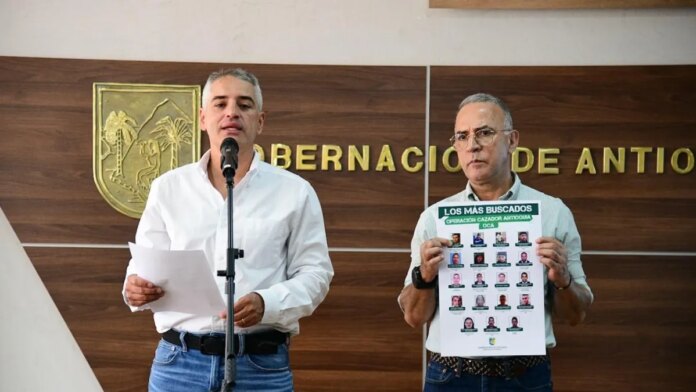 antioquia-presento-la-lista-de-los-19-mas-buscados-del-eln,-las-disidencias-de-las-farc-y-el-‘clan-del-golfo’-en-el-departamento:-aparece-‘calarca’