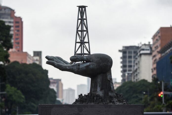 reglamento-de-ley-hidrocarburos-mantiene-barreras-a-la-inversion-privada