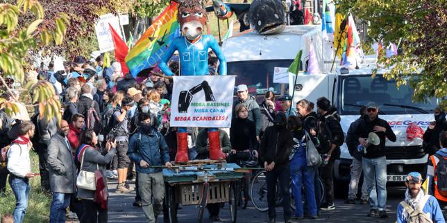 canal-sena-norte-de-europa:-mas-un-millon-de-personas-movilizadas-en-paso-de-calais-para-protestar-contra-el-cantor