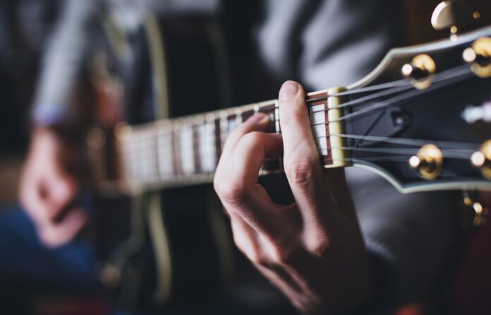 la-industria-crea-una-clasificacion-para-distinguir-la-musica-generada-por-ia