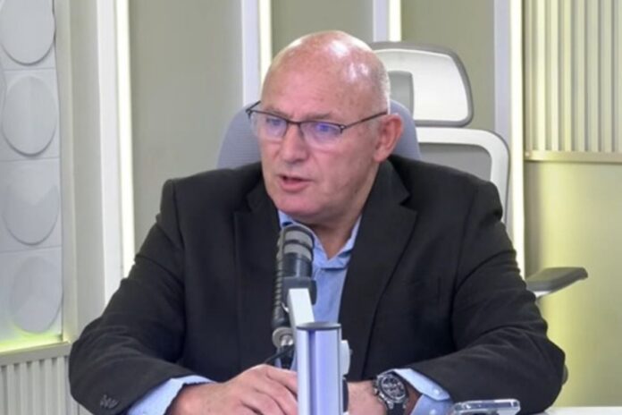 el-senador-electo-francisco-calisto-sostiene-que-informe-de-la-onu-sobre-pedro-castillo-“es-solamente-una-opinion”-y-“no-tiene-efecto-vinculante”