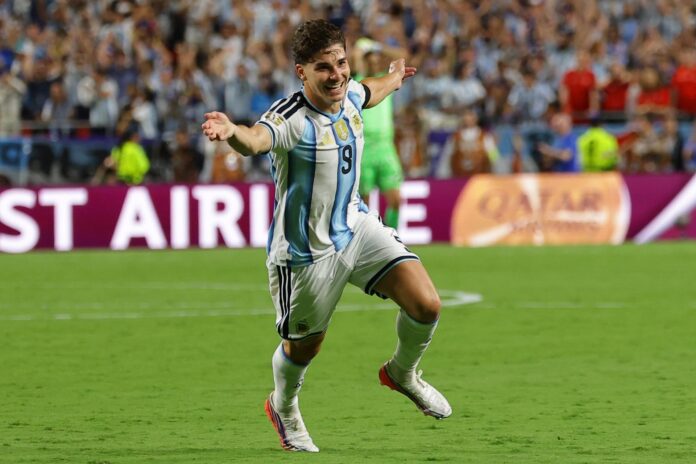 el-motor-invisible-de-julian-alvarez:-el-ranking-que-marco-su-carrera-y-la-obsesion-por-superarse-que-explica-su-golazo-ante-suiza