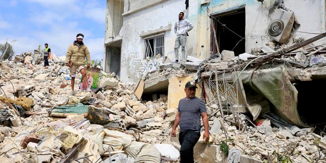 en-el-sur-del-libano,-el-campo-palestino-de-bourj-al-chemali-entre-los-muertos-de-la-guerra