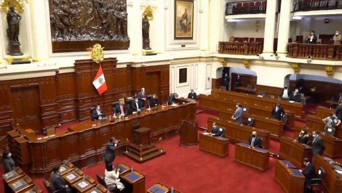 peru-enfrenta-$30-mil-millones-en-demandas-de-arbitraje-mientras-el-nuevo-presidente-asume-el-cargo