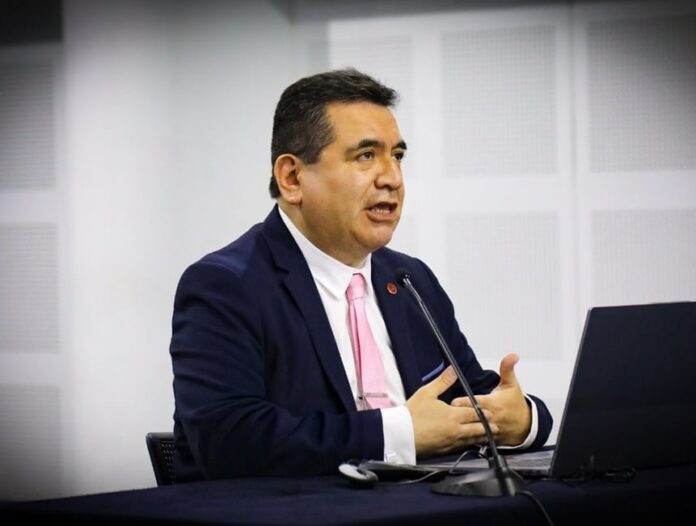 jnj-realiza-este-martes-la-entrevista-personal-a-carlos-loyola-escajadillo,-unico-postulante-para-jefe-de-la-onpe