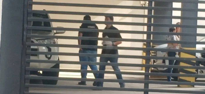 caso-fusiles:-policia-y-fiscalia-realizan-allanamientos-en-santa-cruz