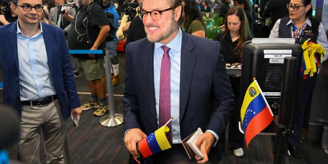 venezuela:-el-presidente-reemplaza-al-ministro-de-asuntos-extranjeros