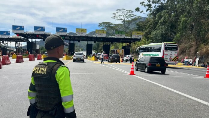 asi-avanza-la-‘operacion-retorno-en-antioquia’:-mas-de-300-mil-vehiculos-se-movilizaron-por-las-vias-del-departamento-en-este-puente-festivo