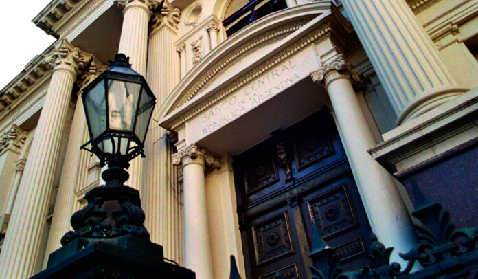 milei-apuesta-por-reactivacion-del-credito-bancario-para-impulsar-recuperacion-argentina