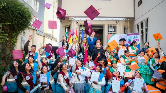 impulsan-la-economia-circular-con-la-graduacion-de-30-recicladores-de-base.