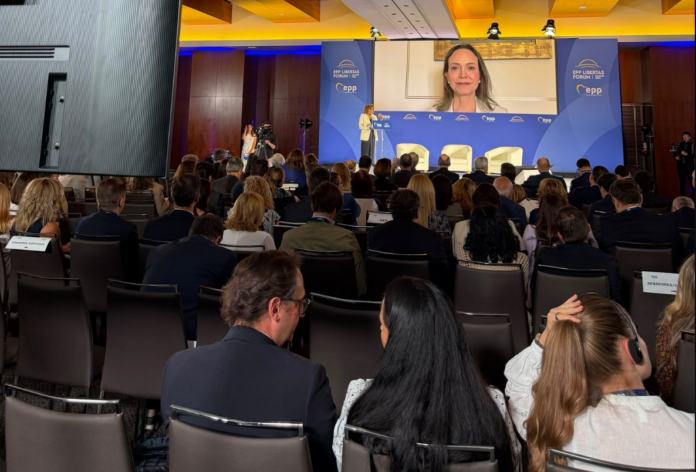 maria-corina-machado-ratifica-su-regreso-a-venezuela-y-pide-ayuda-a-europa-para-la-“reconstruccion-democratica”