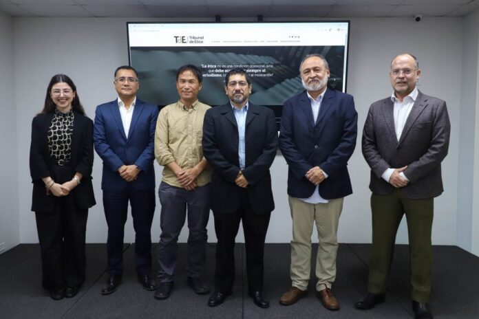 erick-iriarte-elegido-presidente-del-tribunal-de-etica-del-consejo-de-la-prensa-peruana