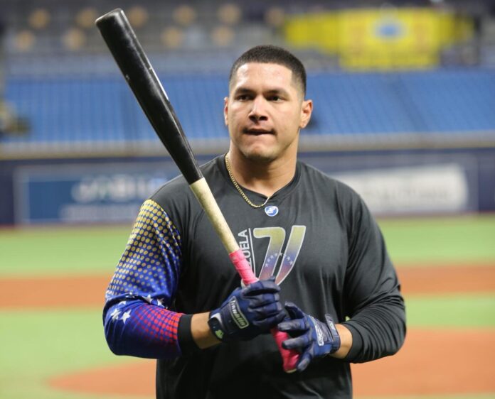 avisail-garcia-demanda-a-los-medicos-de-la-universidad-de-miami