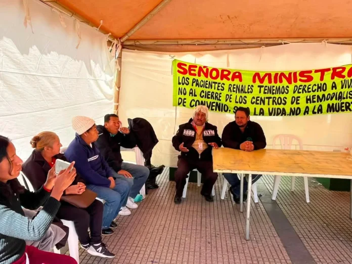 enfermos-renales-piden-atender-crisis-en-centros-de-dialisis