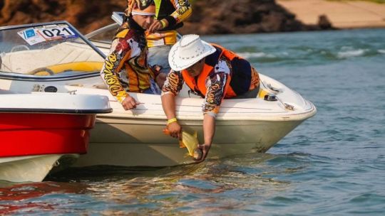 mas-de-seis-decadas-de-historia:-a-semanas-de-uno-de-los-concursos-de-pesca-mas-tradicionales
